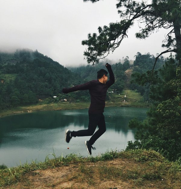 Comment organiser un séjour en Islande avec des randonnées sur glaciers et des ateliers de tricot islandais?