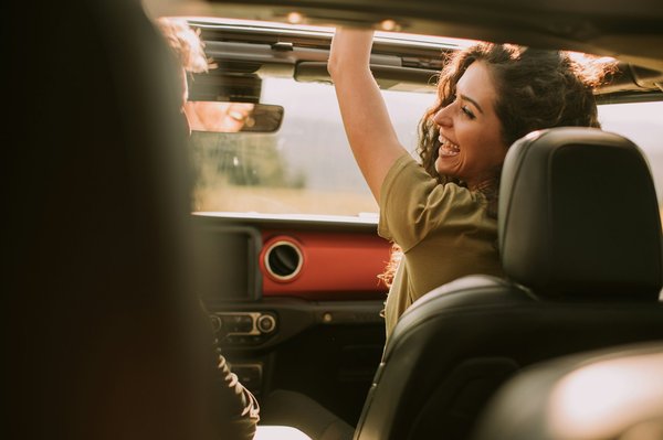 Quels sont les meilleurs itinéraires pour un road trip à travers les montagnes de l'Atlas, Maroc?